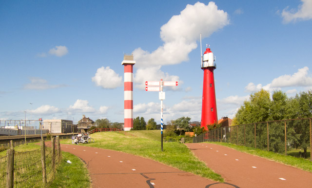 Hook of Holland light house. Photo © Holland-Cycling.com