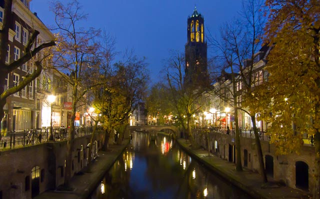 Oude Gracht in Utrecht. Photo © Holland-Cycling.com
